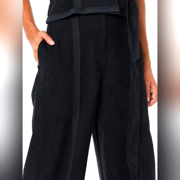 ✂️Making The Cut ✂️ deconstructed wide leg corduroy pants - Picture 3 of 3